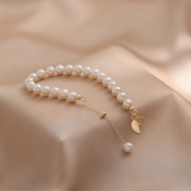 Gold Leaf?Pearl Bracelet