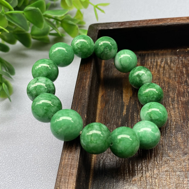 Dry green ? Quartzite Jade bracelet