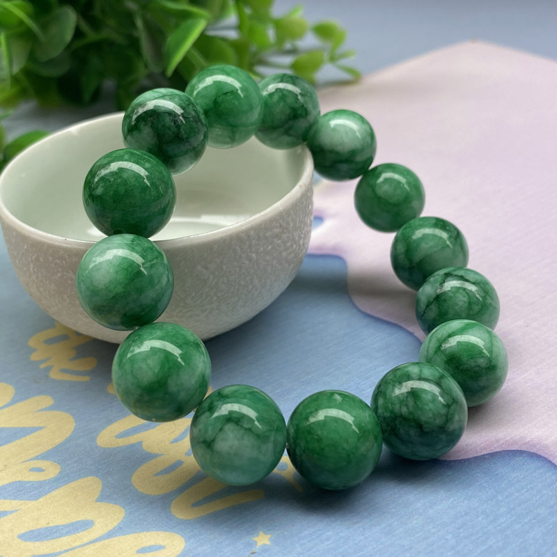 Dry green ? Quartzite Jade bracelet