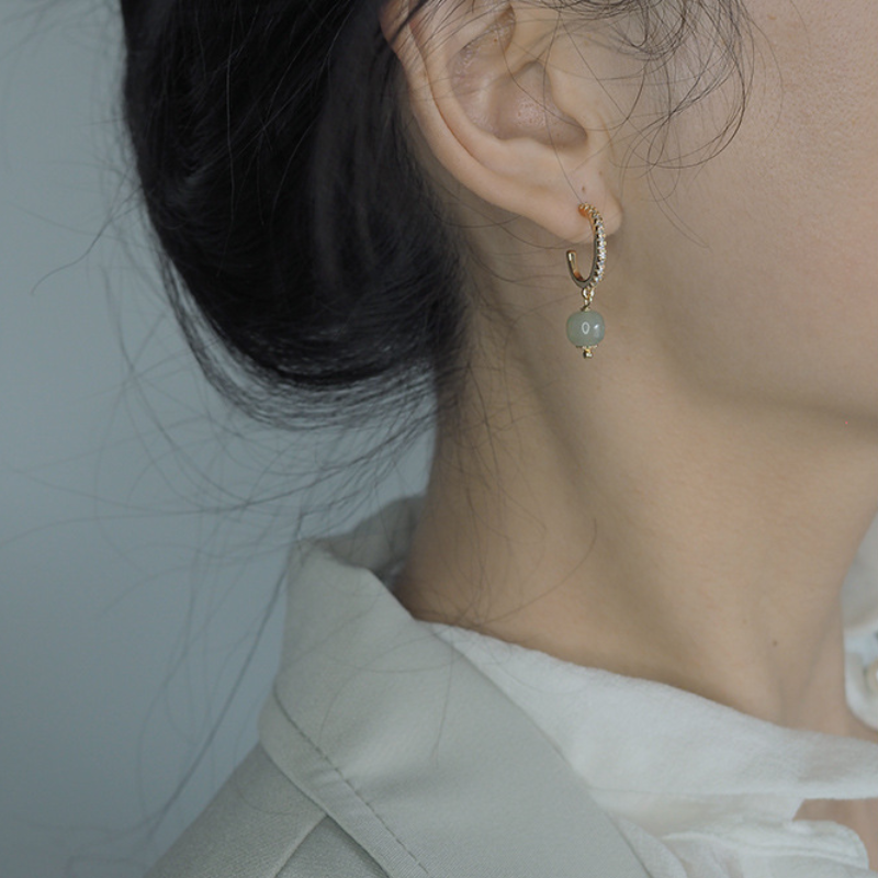 Extravagance ? Emerald Jade Stone Earrings