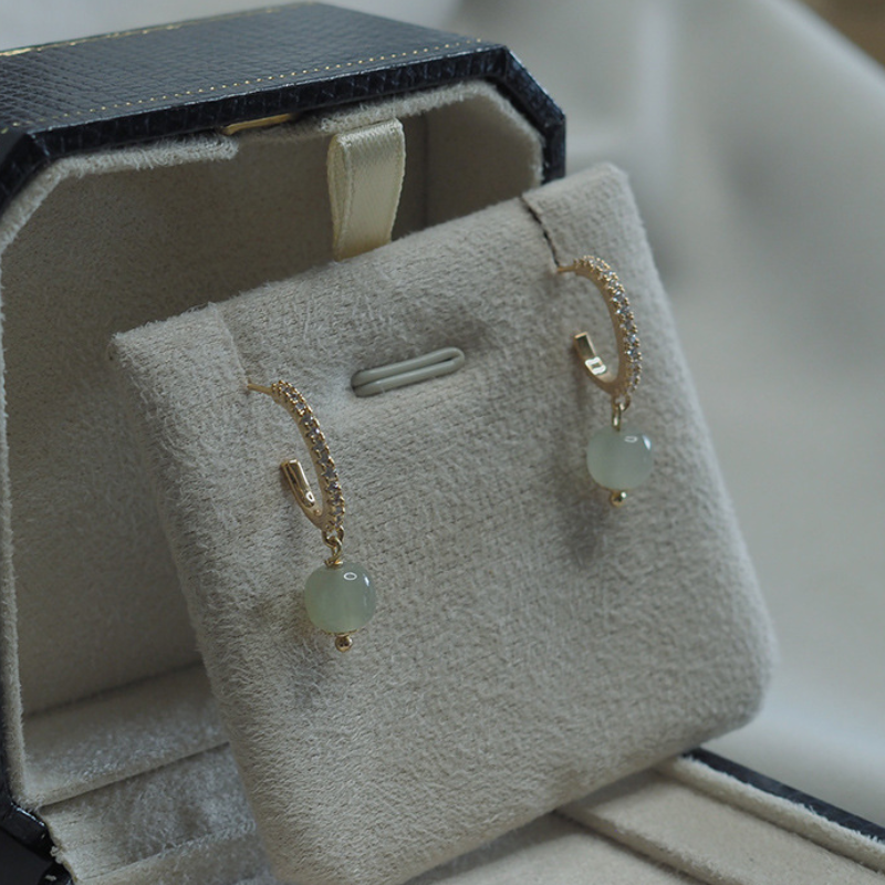 Extravagance ? Emerald Jade Stone Earrings