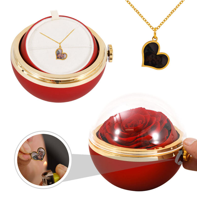 Necklace with personalized photo and rose