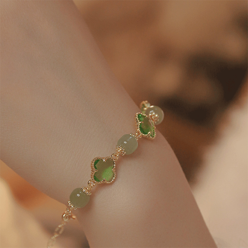 Lucky four-leaf clover & Hetian jade bracelet