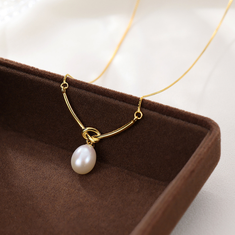 「Knot & Pearl」S925 Silver Natural Freshwater Pearl Knot Necklace