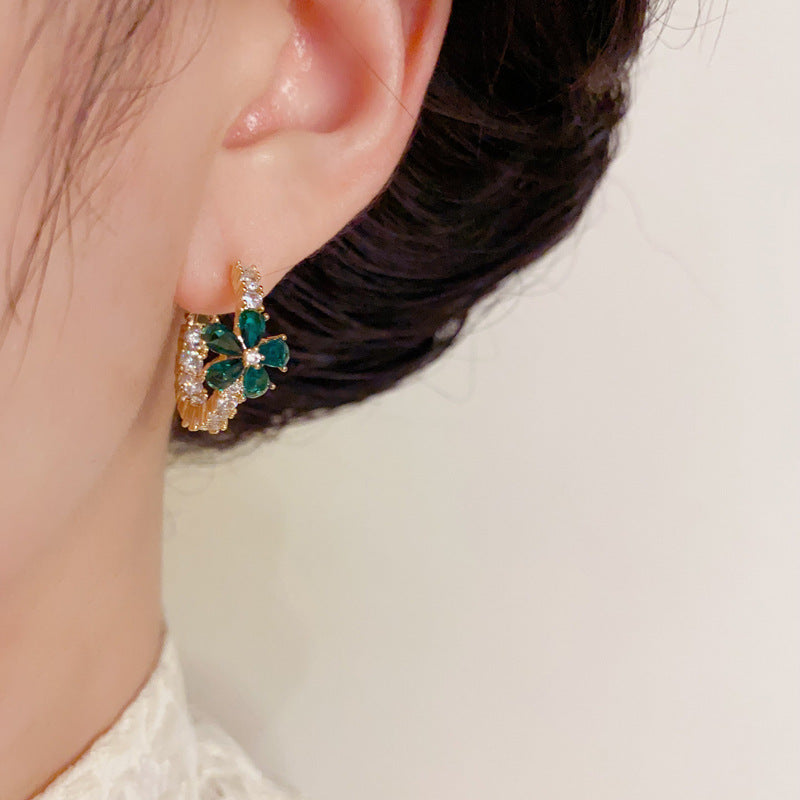 Green flower diamond earrings