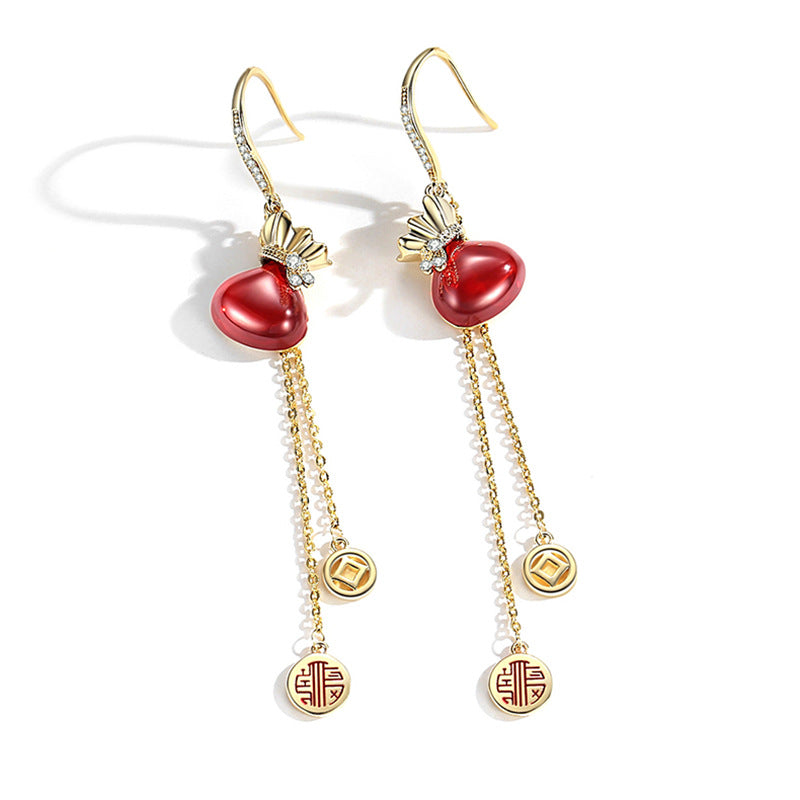 Lucky bag ? Ruby earrings