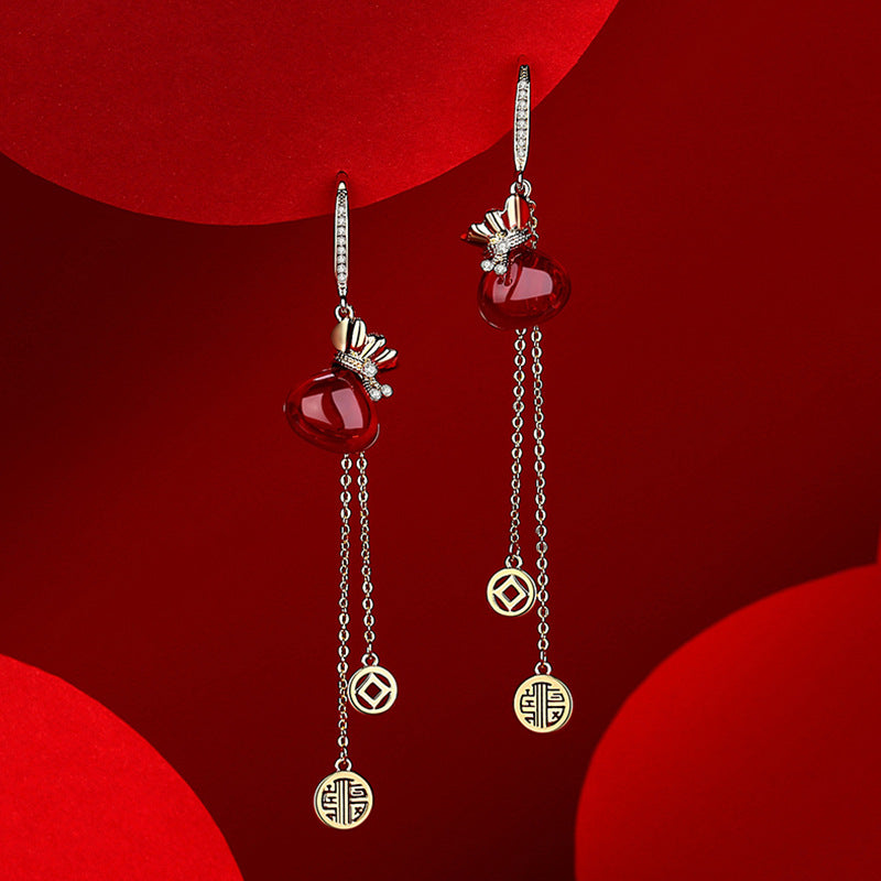 Lucky bag ? Ruby earrings