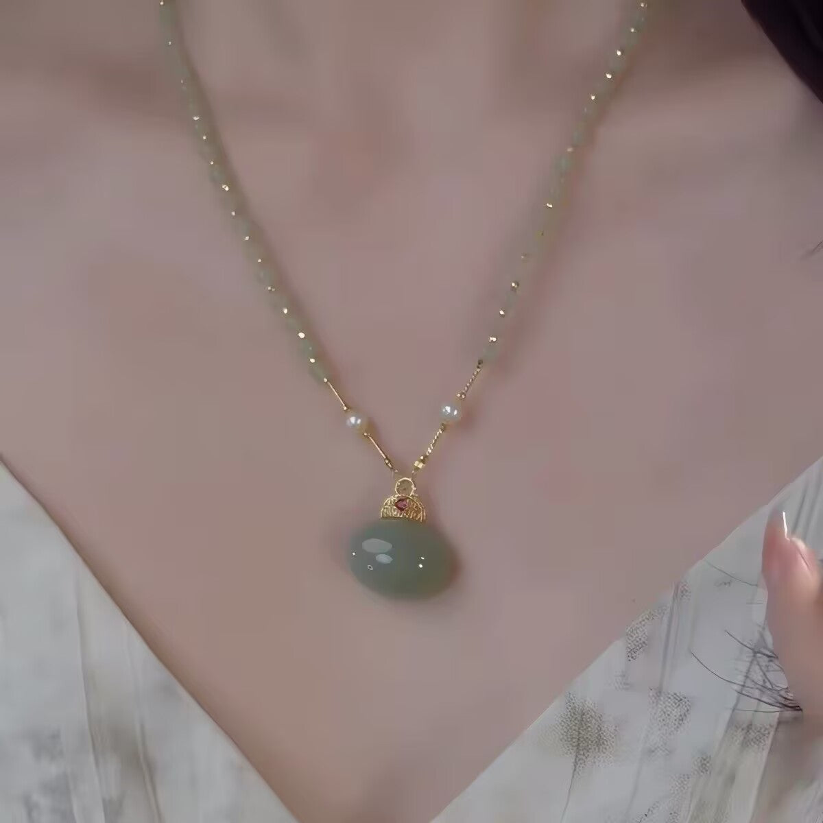 Peace Lock – Jade Necklace
